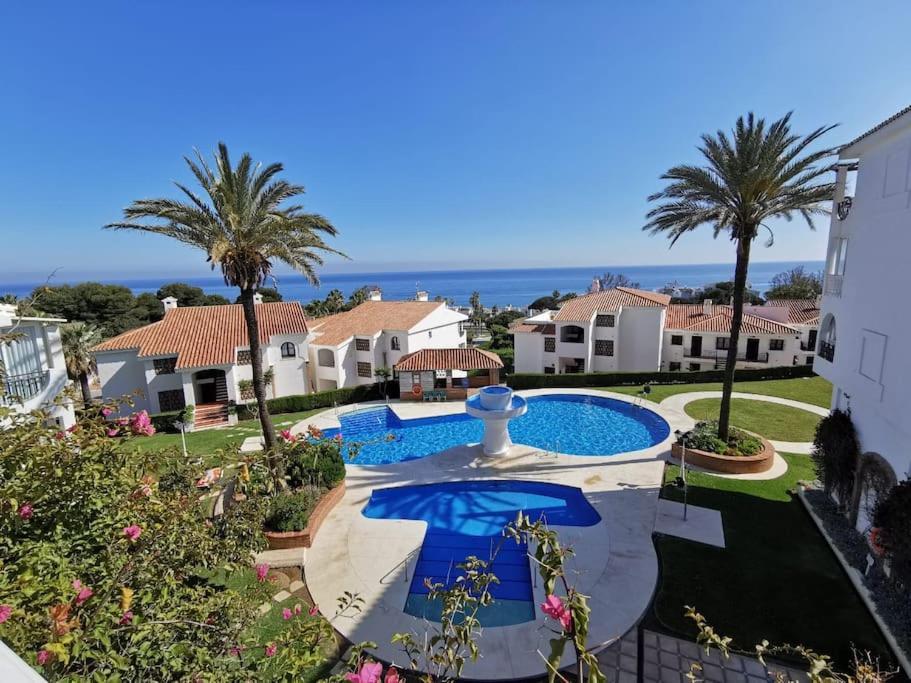 2Br+1Bthr Precioso Apartamento Con Vistas Al Mar Міхас Екстер'єр фото